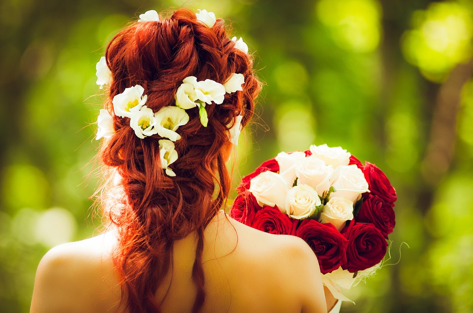 ¿Cómo lucir el cabello impecable el día de tu boda?