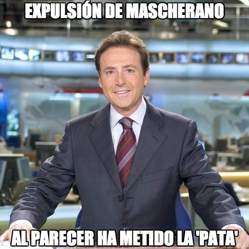 Expulsión de Mascherano. Al parecer a metido la Pata.