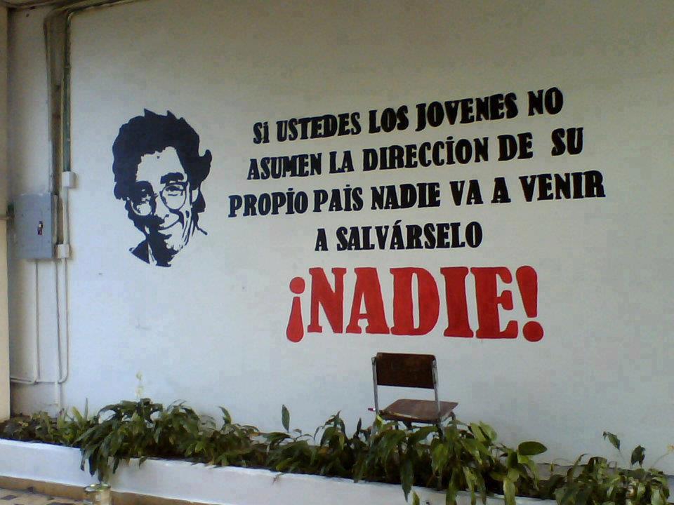 Si ustedes los jóvenes no asumen la dirección de su propio país nadie va a venir a salvárselo. ¡Nadie!