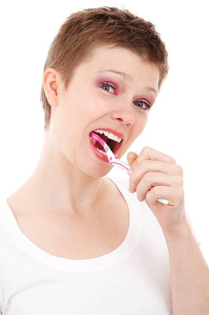 ¿Cómo mantener una correcta higiene bucal? Alimentación e higiene dental