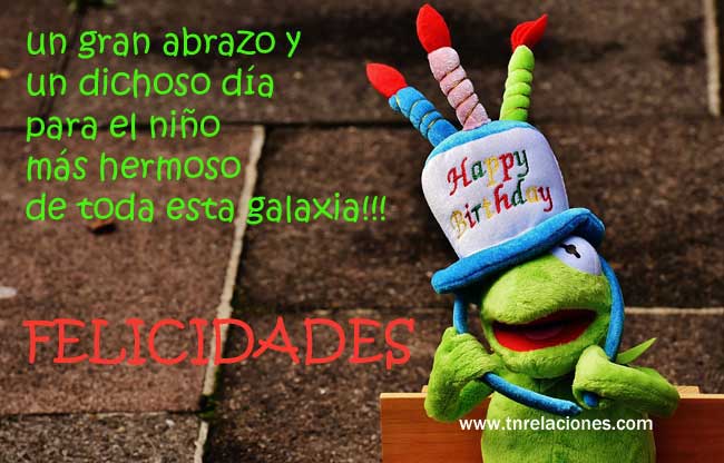 Un gran abrazo y un dichoso día para el niño más hermoso
