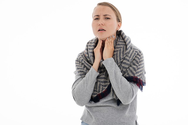 Dolor de garganta y señales evidentes: laringitis, faringitis, amigdalitis…