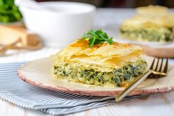 SPANAKOPITA (PASTEL GRIEGO DE ESPINACAS CON QUESO FETA)