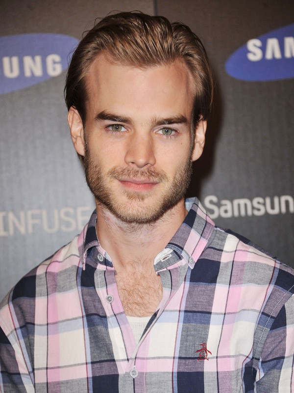 David Gallagher Signo del Horoscopo Acuario