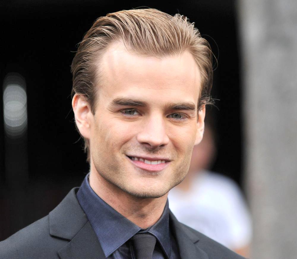 David Gallagher - Signo del Zodiaco Acuario