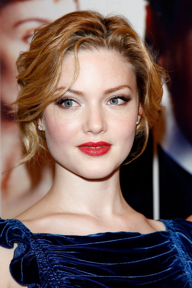 Holliday Grainger signo Zodiacal Aries