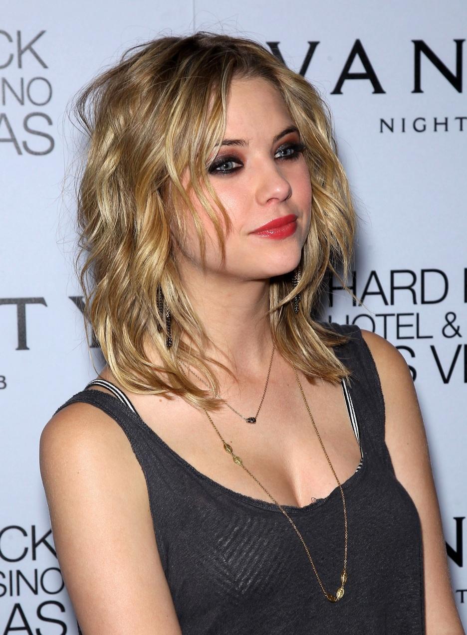 Ashley Benson Signo del Horoscopo Sagitario