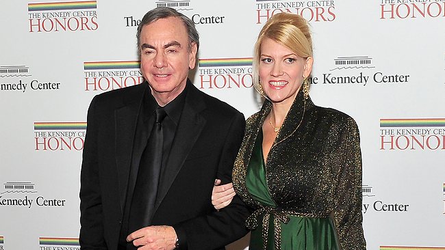 Neil Diamond signo Acuario con Katie McNeil esposa