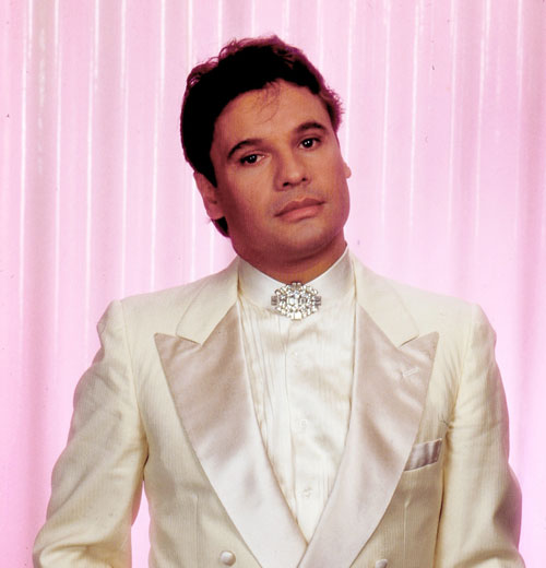 Juan Gabriel Signo del Horoscopo Capricornio