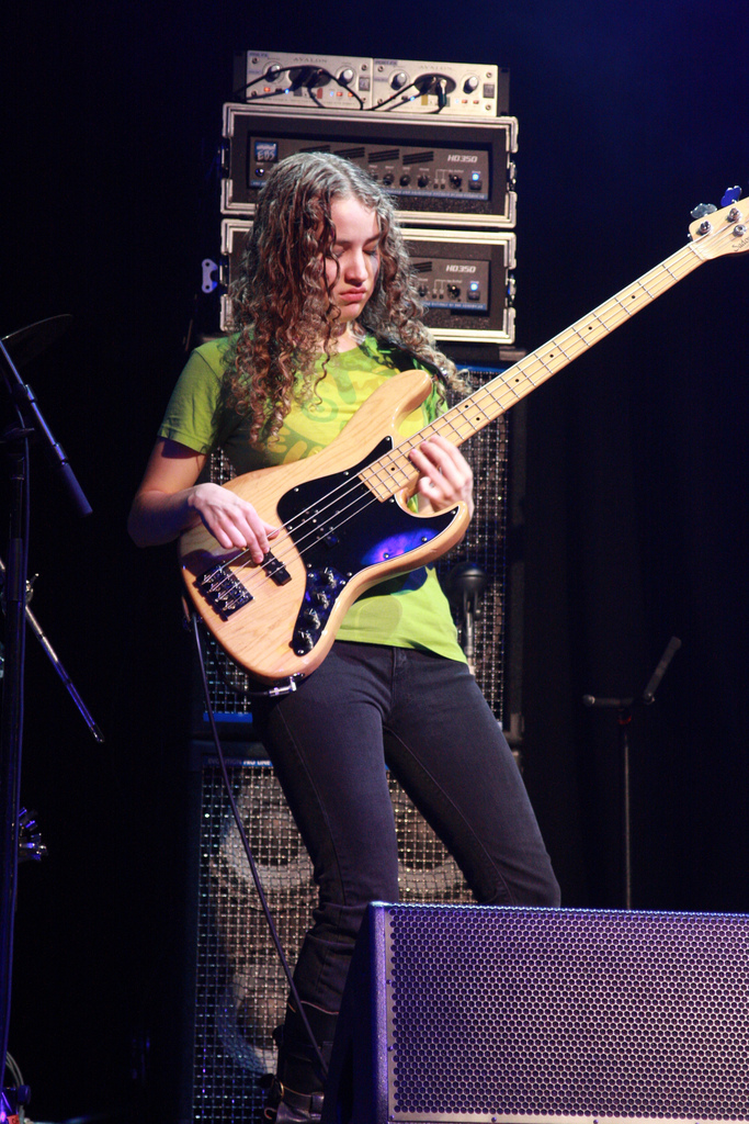 Tal Wilkenfeld Signo del Horoscopo Sagitario