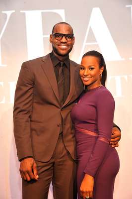 LeBron James Signo del Zodiaco Capricornio y su esposa Savannah Brinson