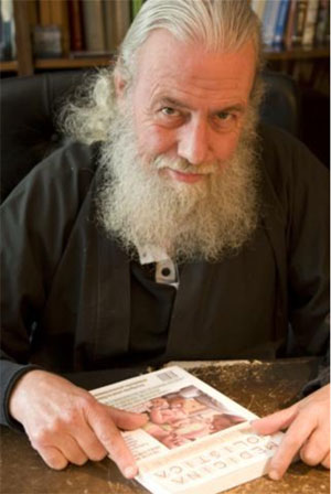 denuncia de Alfredo Embid